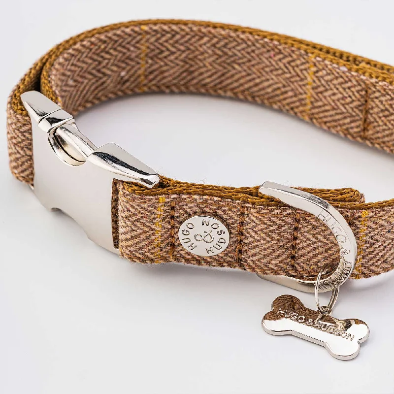 Hugo & Hudson Caramel Checked Herringbone Collar